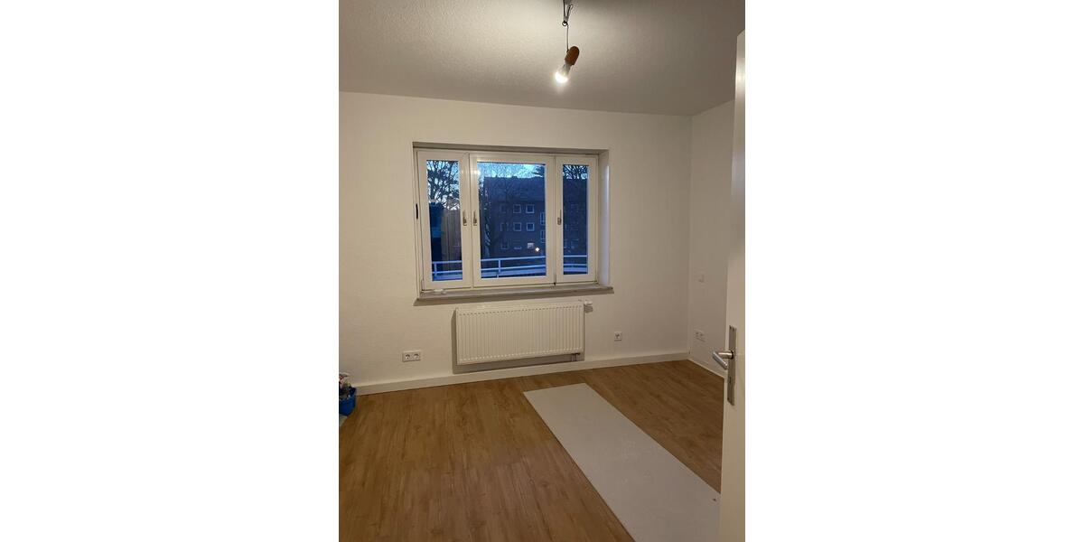 Etagenwohnung Hannover Vahrenwald-List - 3 Zimmer, 63 m&sup2;, 1.075&euro; | Angebot:25293078