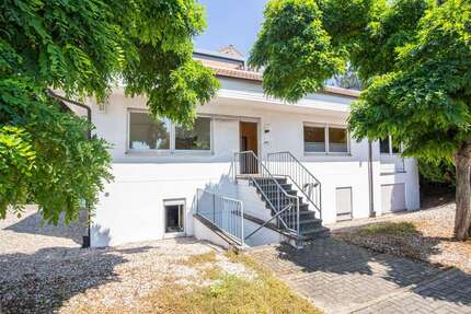 Büro in Freiburg 4.500 € 497 m² zimmer