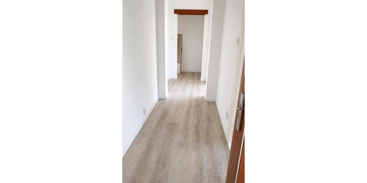 Etagenwohnung Rosenow - 1 Zimmer, 37 m&sup2;, 200&euro; | Angebot:26284709