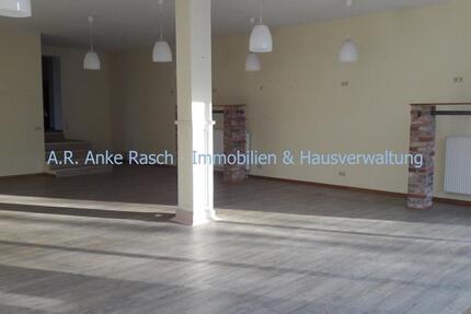 Schicke Gewerbeeinheit im Erdgeschoss mit großer Schaufensterfläche - sehen und gesehen werden zimmer