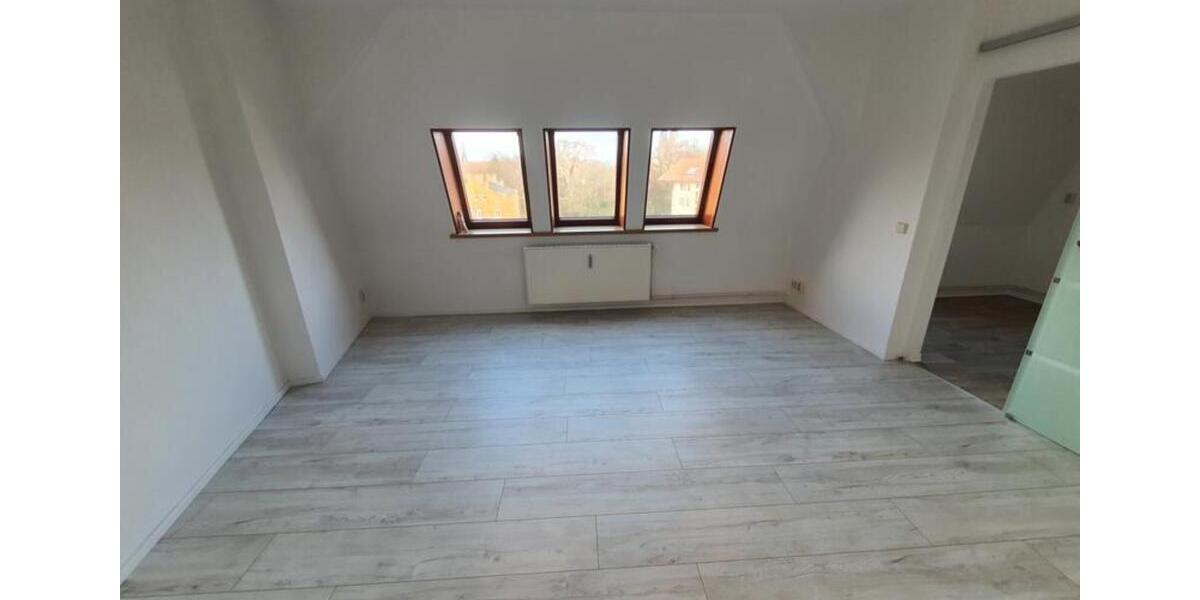 Dachgeschoßwohnung Halberstadt - 1 Zimmer, 35 m&sup2;, 240&euro; | Angebot:25313467
