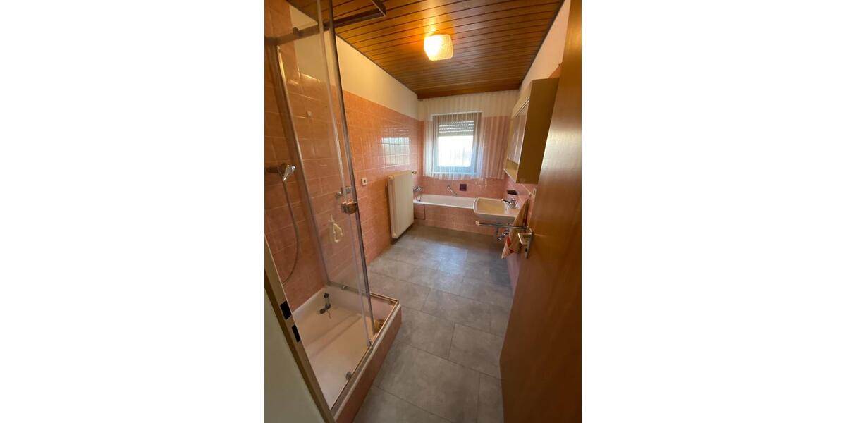 Erdgeschoßwohnung Heidenheim an der Brenz Aufhausen - 4 Zimmer, 120 m&sup2;, 950&euro; | Angebot:24795757