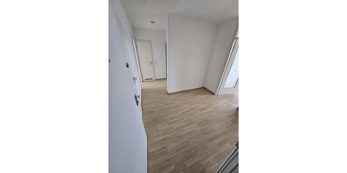 Etagenwohnung Köln Lindenthal - 3 Zimmer, 75 m&sup2;, 1.100&euro; | Angebot:26563521