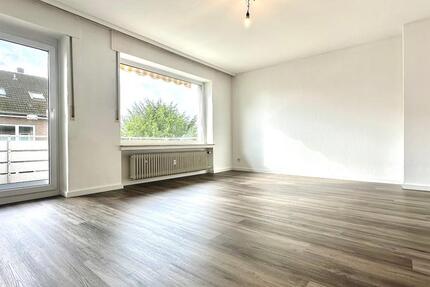 Renovierte 3-ZKB Wohnung mit Balkon + Carport in Bünde-Ennigloh! zimmer