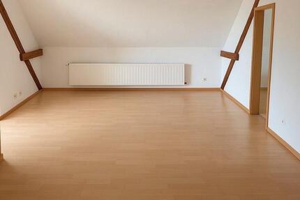 Wohnung Porta Westfalica - 4 Zimmer, 110 m&sup2;, 850&euro; | Angebot:25022124