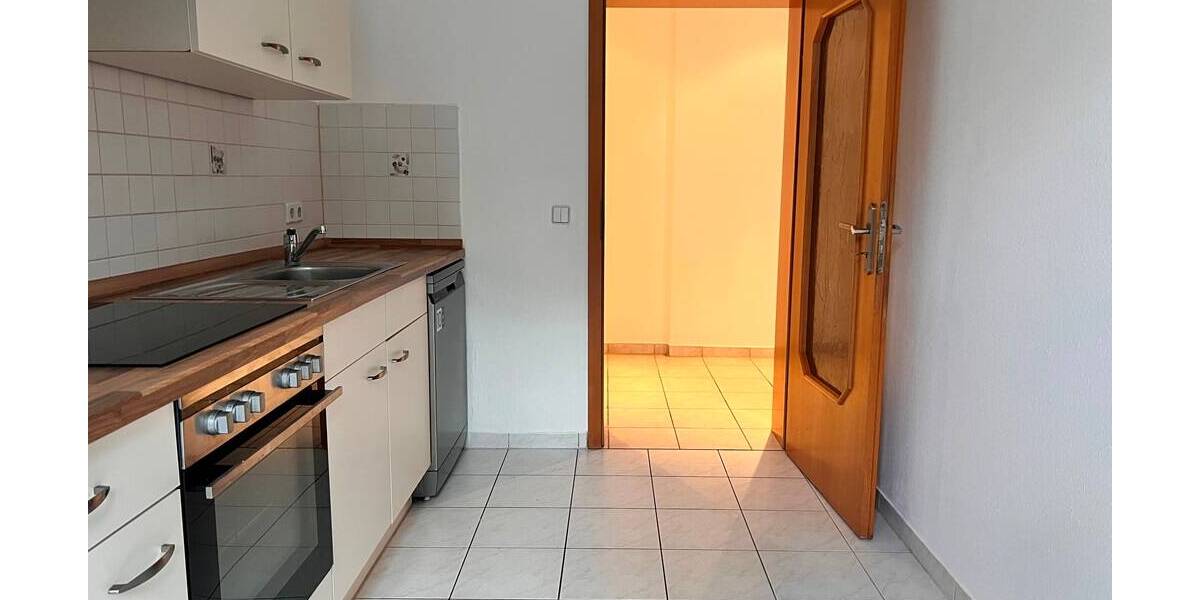 Etagenwohnung Plauen Stadtmitte - 3 Zimmer, 78 m&sup2;, 400&euro; | Angebot:26657190