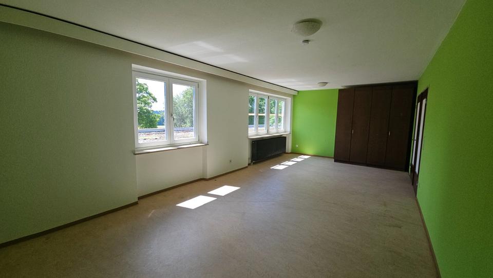Etagenwohnung Immenreuth - 3 Zimmer, 78 m&sup2;, 450&euro; | Angebot:25852676