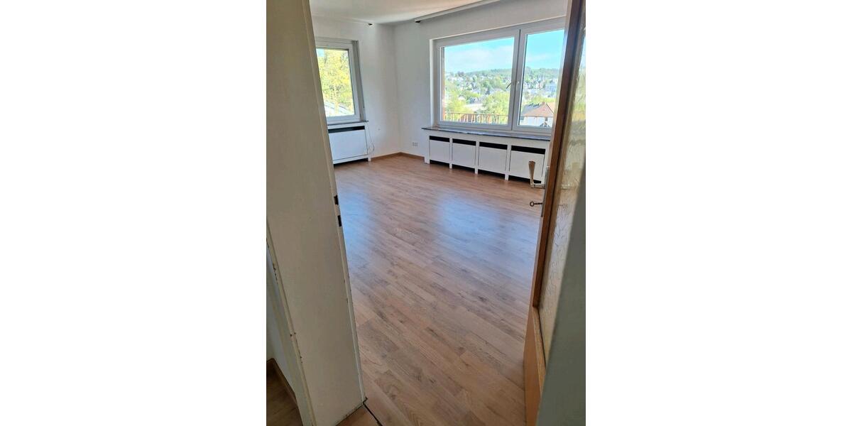 Etagenwohnung Siegen Kaan-Marienborn - 3 Zimmer, 90 m&sup2;, 750&euro; | Angebot:26492826