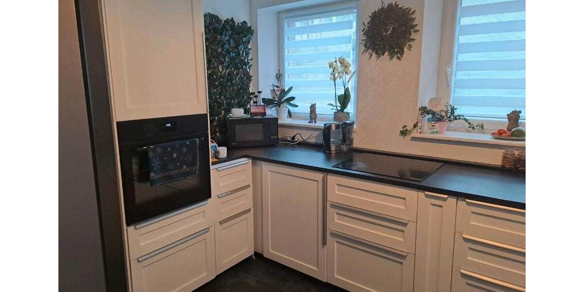 Etagenwohnung Schönebeck (Elbe) - 3 Zimmer, 100 m&sup2;, 1.100&euro; | Angebot:26268716