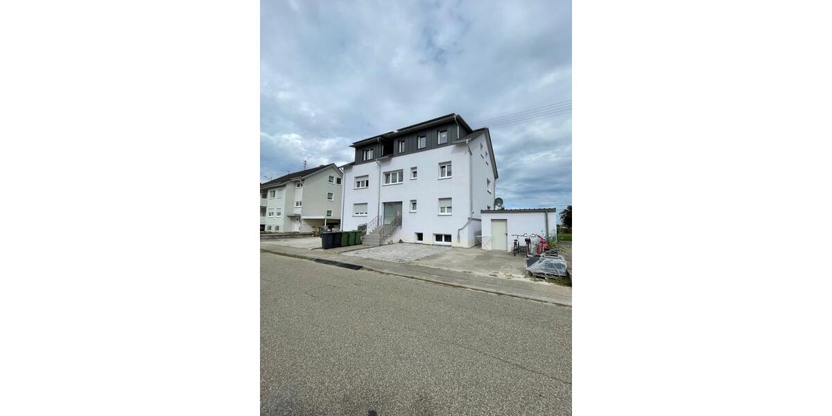 sanierte 4 Zimmer Wohnung, 125 qm, in Neuried - Altenheim, Balkon 4 zimmer