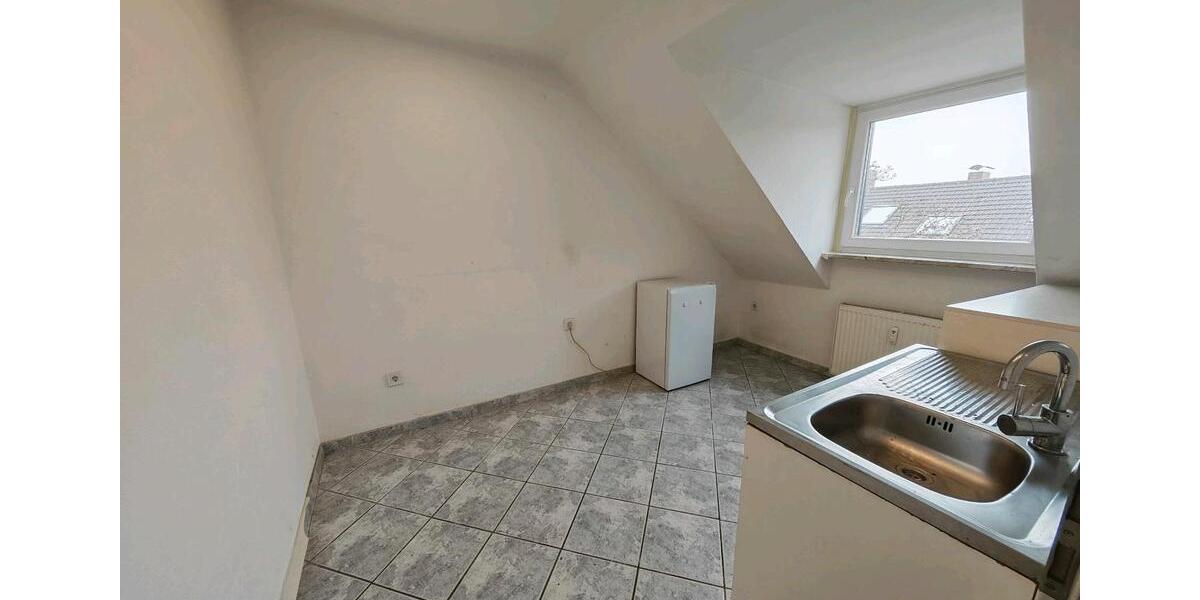Dachgeschoßwohnung Duisburg Beeck - 3 Zimmer, 55 m&sup2;, 515&euro; | Angebot:26176978