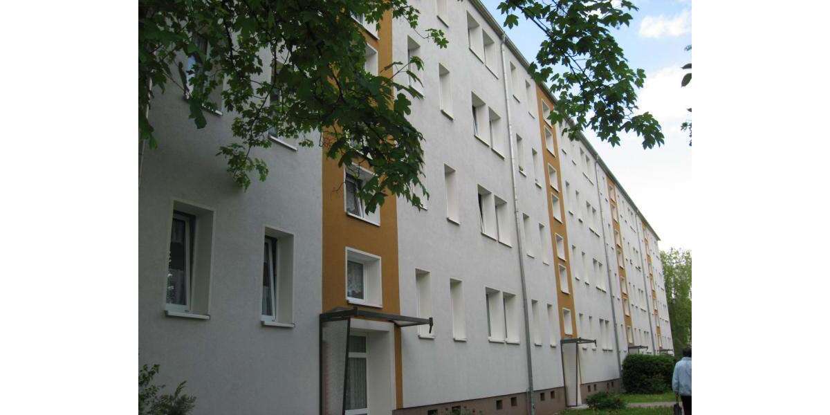 Wohnung zum Mieten in Naumburg (Saale) 373 € 46.05 m² 2 zimmer
