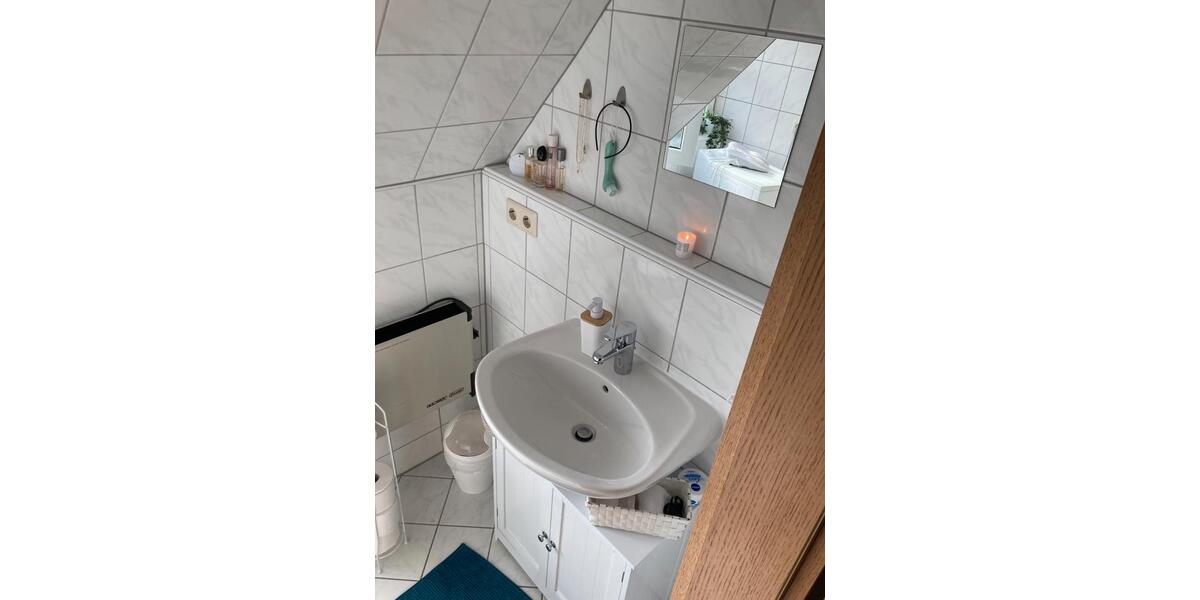 Dachgeschoßwohnung Bayreuth City - 1 Zimmer, 32 m&sup2;, 350&euro; | Angebot:26522819