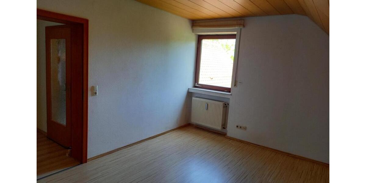 Dachgeschoßwohnung Lohr am Main - 4 Zimmer, 104 m&sup2;, 800&euro; | Angebot:26611732