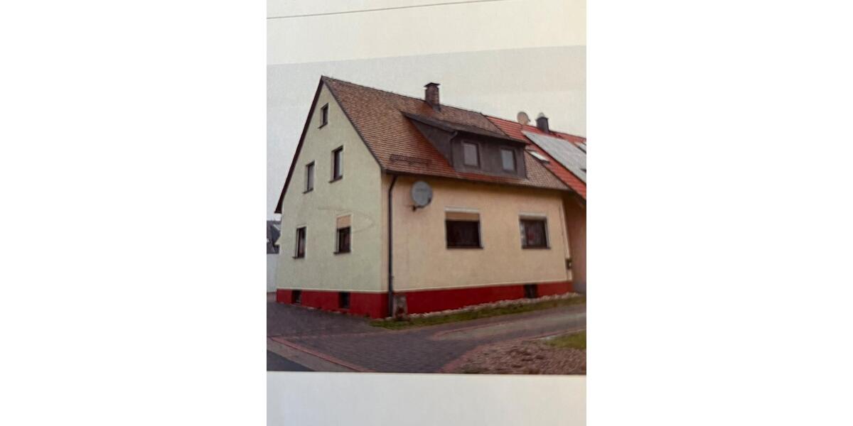 Etagenwohnung Schnaittach - 6 Zimmer, 100 m&sup2;, 650&euro; | Angebot:26706093