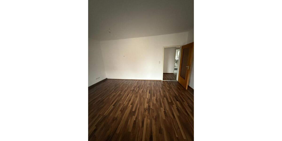 Erdgeschoßwohnung Scheinfeld - 7 Zimmer, 173 m&sup2;, 900&euro; | Angebot:24118533