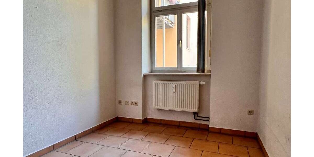 Etagenwohnung Plauen Bahnhofsvorstadt - 1 Zimmer, 15 m&sup2;, 145&euro; | Angebot:26674988