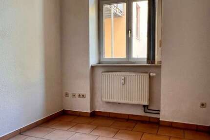 Wohnung Plauen Bahnhofsvorstadt - 1 Zimmer, 15 m&sup2;, 145&euro; | Angebot:26674988