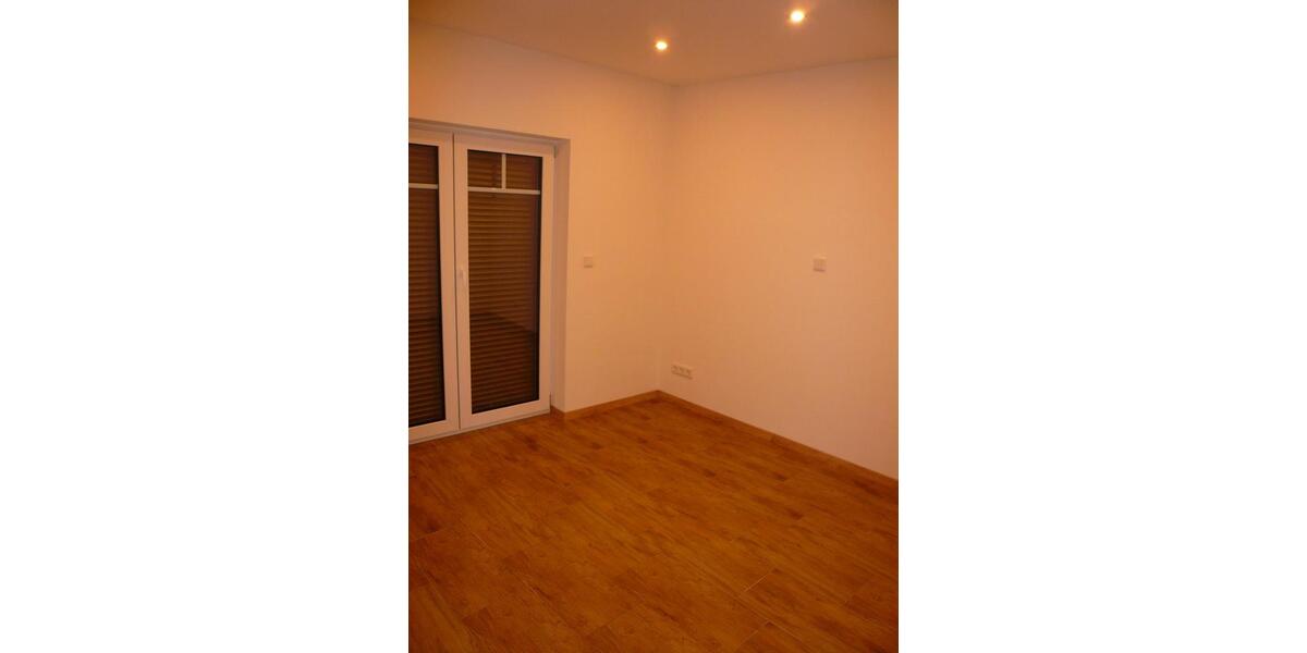 2 ZKB Wohnung - Neuhof Ortsmitte - möbliert unmöbeliert ab Feb 2 zimmer