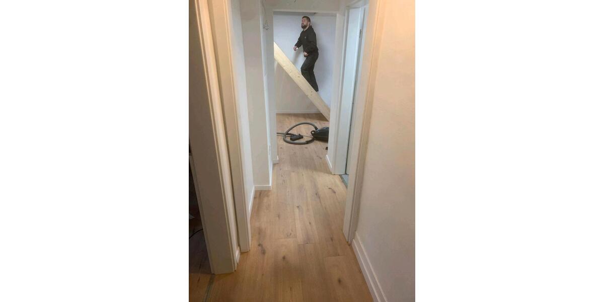 Dachgeschoßwohnung Albstadt Gemarkung Onstmettingen - 3 Zimmer, 100 m&sup2;, 700&euro; | Angebot:25379670