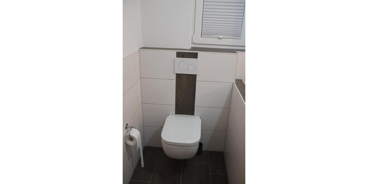 Einfamilienhaus Schortens - 7 Zimmer, 250 m&sup2;, 1.500&euro; | Angebot:25834127