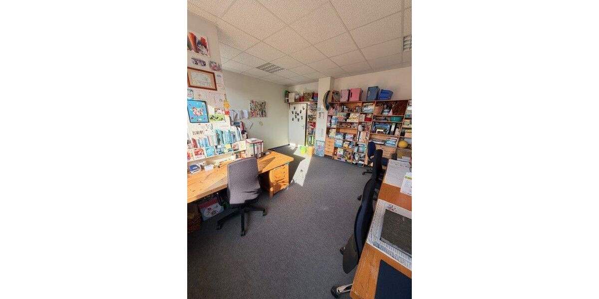 Gewerbeobjekt Fürth Südstadt - 5 Zimmer, 187 m&sup2;, 1.870&euro; | Angebot:24594252