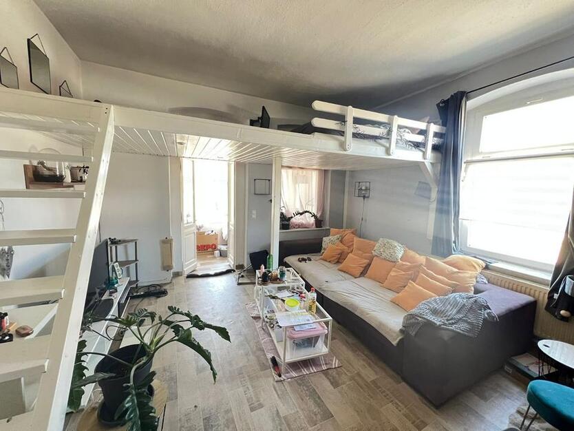 kleine 2-Raum-Wohnung *Einbauküche *Stellplatz