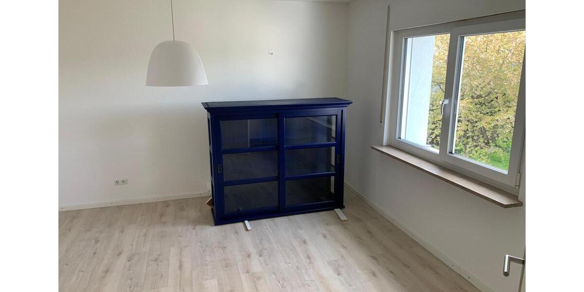 Etagenwohnung Hohenahr - 5 Zimmer, 114 m&sup2;, 825&euro; | Angebot:26543937