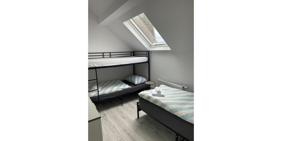 Wohnen auf Zeit Brühl - 5 Zimmer, 143 m&sup2;, 25&euro; | Angebot:22906681