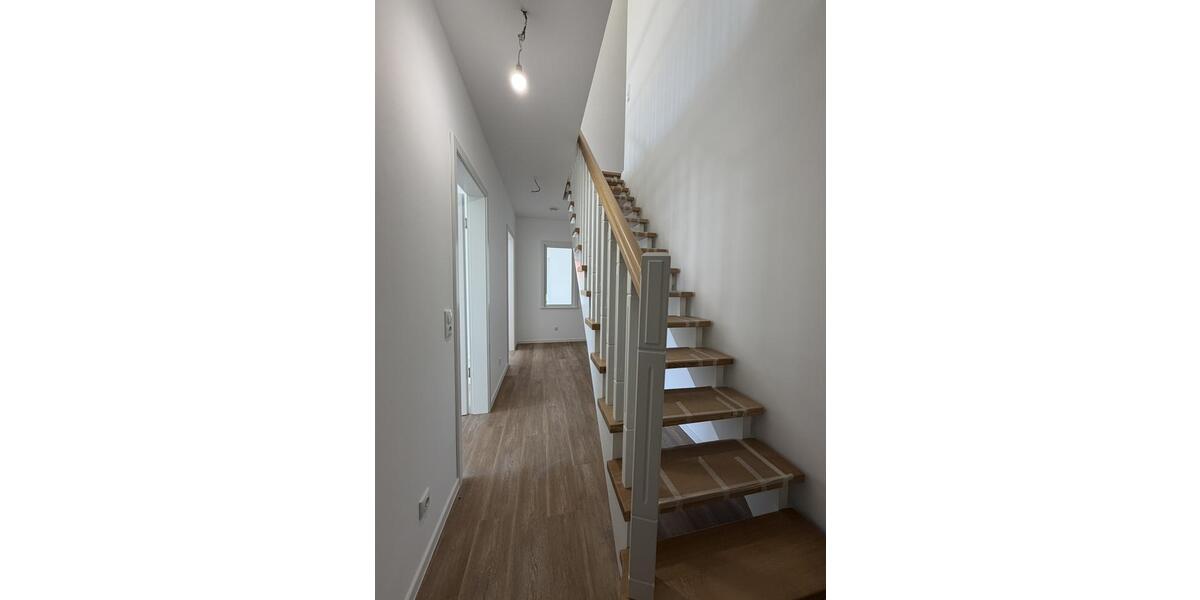 Etagenwohnung Rhauderfehn - 3 Zimmer, 95 m&sup2;, 1.100&euro; | Angebot:26177654