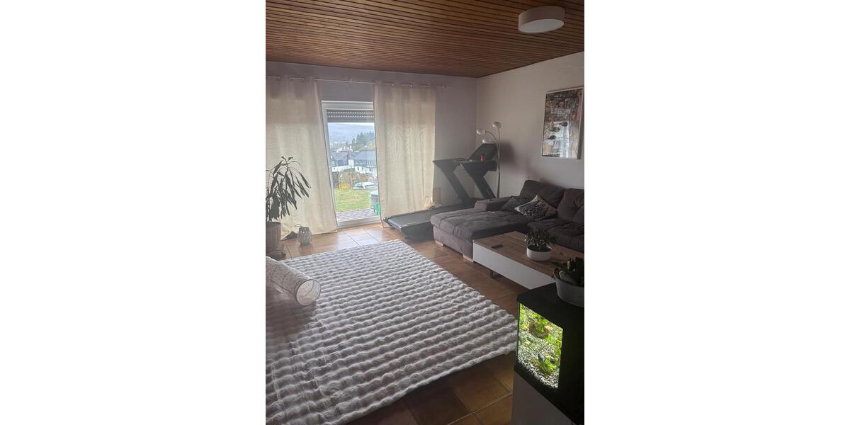 Erdgeschoßwohnung Netphen - 3.5 Zimmer, 89 m&sup2;, 680&euro; | Angebot:25988626