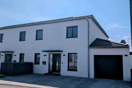 Haus Karlskron - 4.5 Zimmer, 146 m&sup2;, 1.990&euro; | Angebot:26278689