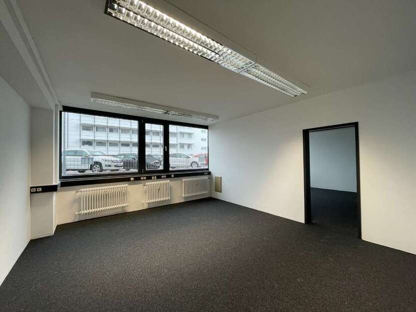 Büro in Saarbrücken 6.083 € 1351 m² zimmer