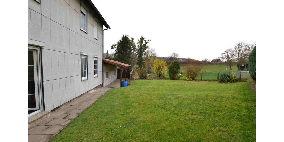 Erdgeschoßwohnung Stadtoldendorf - 2.5 Zimmer, 93 m&sup2;, 690&euro; | Angebot:23805658