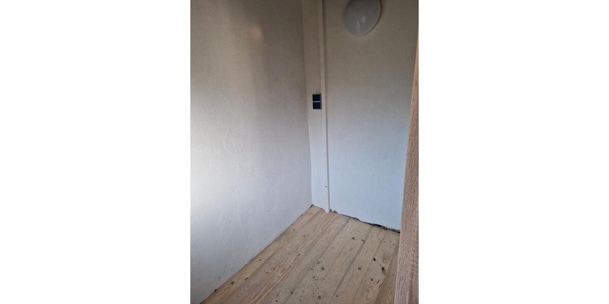 Erdgeschoßwohnung Crimmitschau - 3 Zimmer, 106 m&sup2;, 900&euro; | Angebot:27543214