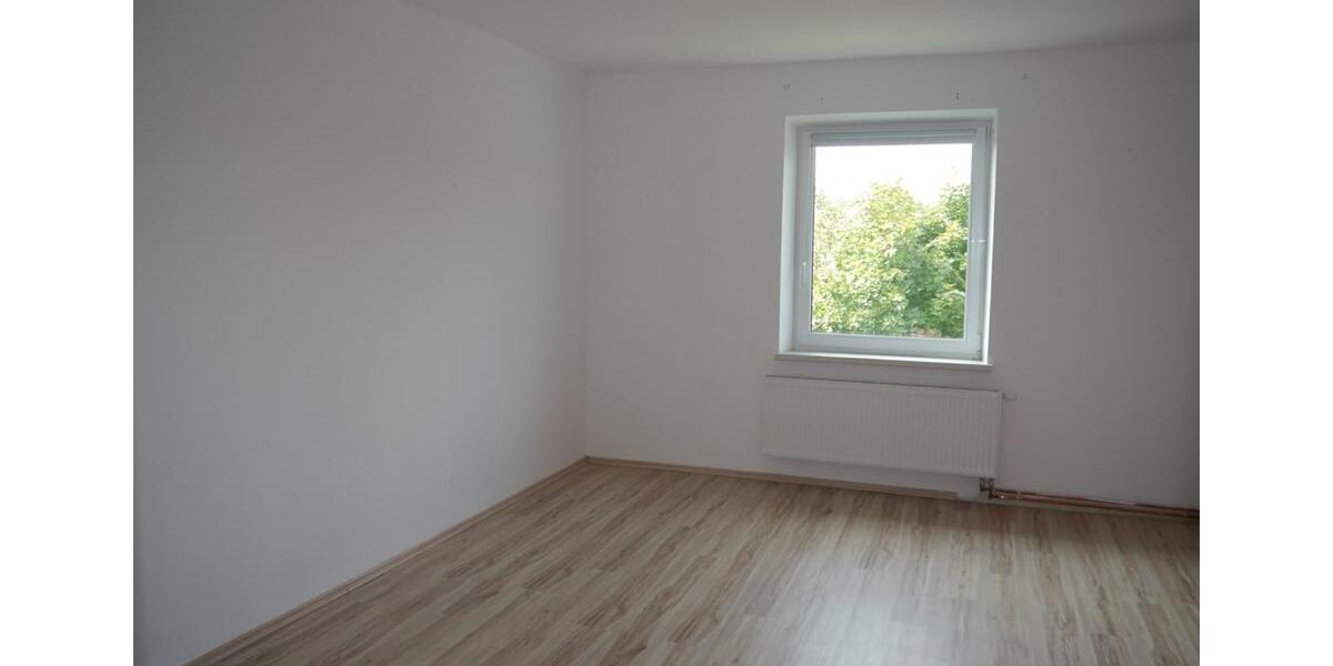 Etagenwohnung Selb - 3 Zimmer, 80 m&sup2;, 460&euro; | Angebot:25945296