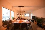 Herrliches Wohnen in der obersten Etage! Neuwertige 3-Zimmer-Wohnung Deining