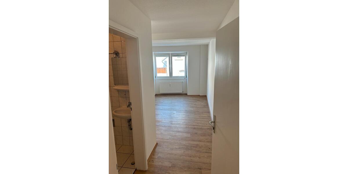 Etagenwohnung Neustadt an der Weinstraße Duttweiler - 1 Zimmer, 75 m&sup2;, 900&euro; | Angebot:26656290