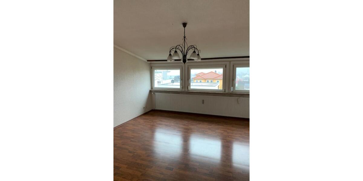 Dachgeschoßwohnung Braunfels - 4 Zimmer, 110 m&sup2;, 850&euro; | Angebot:25918770