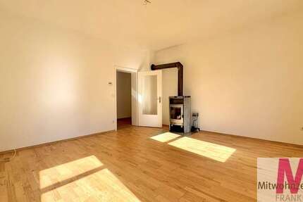 Wohnung Nürnberg Kleinweidenmühle - 3 Zimmer, 81 m&sup2;, 1.200&euro; | Angebot:27043493