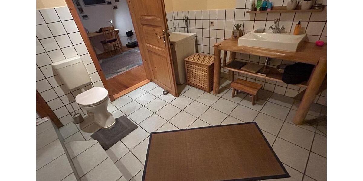 100qm Wohnung im Dachgeschoss 2 zimmer