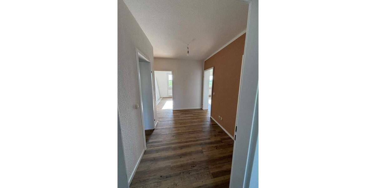 Etagenwohnung Leisnig Kroptewitz - 3 Zimmer, 65 m&sup2;, 355&euro; | Angebot:25688923