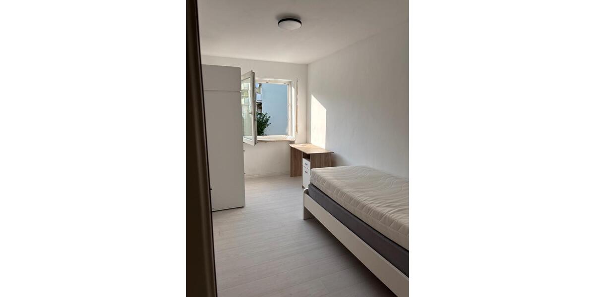 Etagenwohnung Nürnberg Gärten hinter der Veste - 1 Zimmer, 12 m&sup2;, 325&euro; | Angebot:26196393