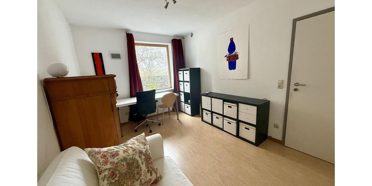 Sillenbuch: Zimmer im Grünen, gerne an Pendler 1 zimmer