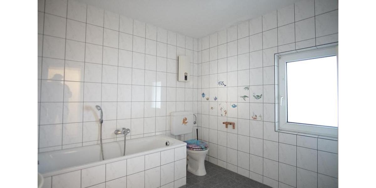 Erdgeschoßwohnung Oberhausen - 2 Zimmer, 67 m&sup2;, 599&euro; | Angebot:24764485