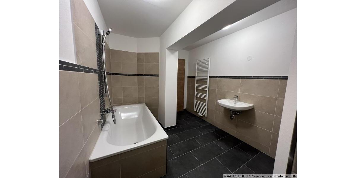 Erdgeschoßwohnung Zittau - 2 Zimmer, 82 m&sup2;, 492&euro; | Angebot:23814713