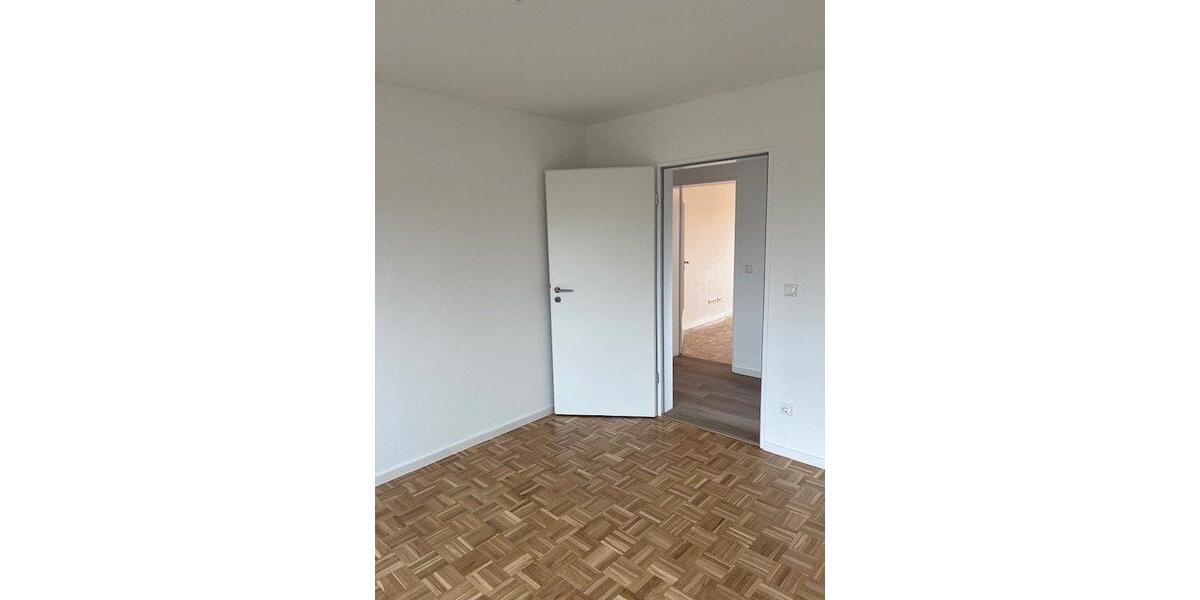 Etagenwohnung Regensburg Das Dörnberg - 4 Zimmer, 102 m&sup2;, 1.390&euro; | Angebot:26249079
