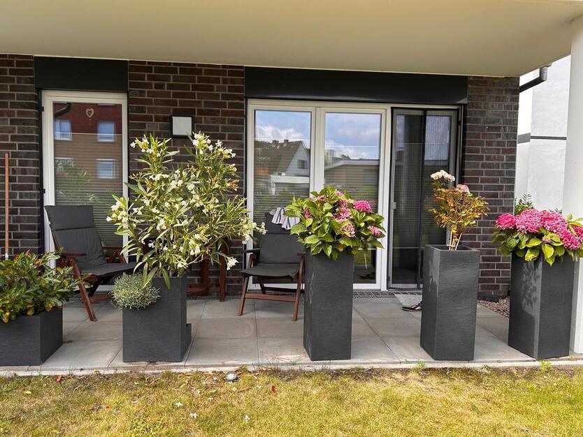 Komfortable Erdgeschoss Wohnung mit EBK, Terrasse u. Stellplatz