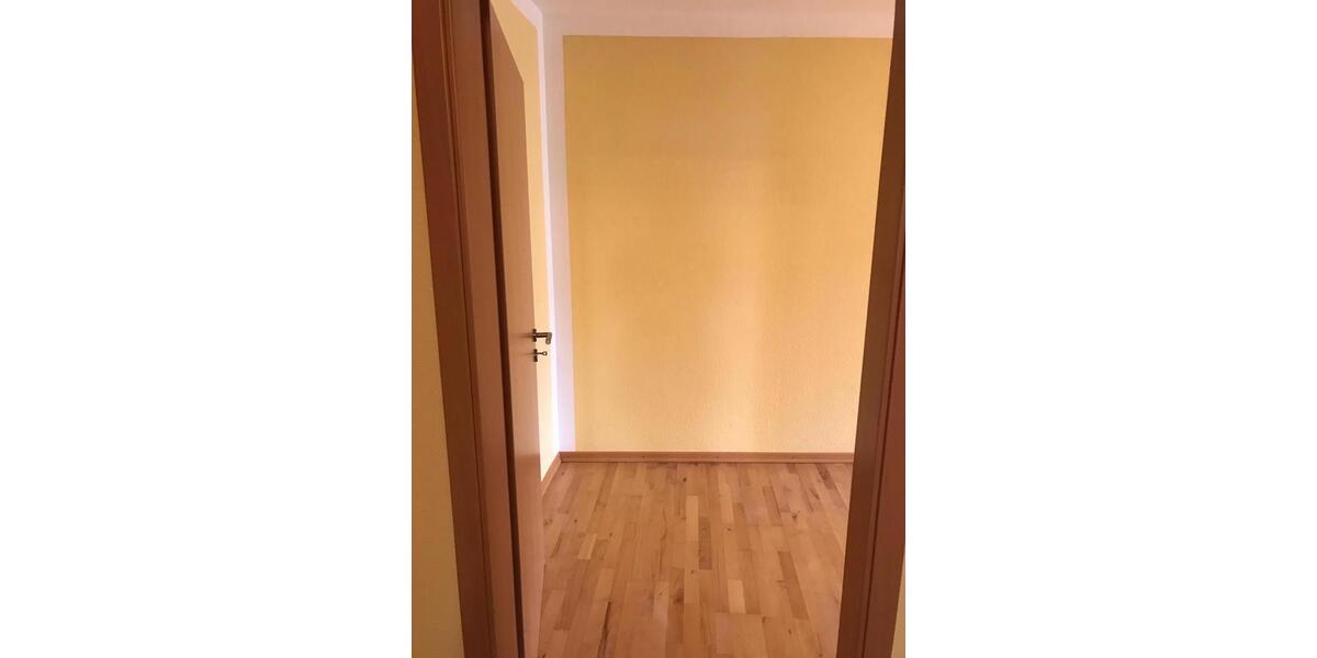Etagenwohnung Rittersdorf - 5 Zimmer, 126 m&sup2;, 950&euro; | Angebot:24956653
