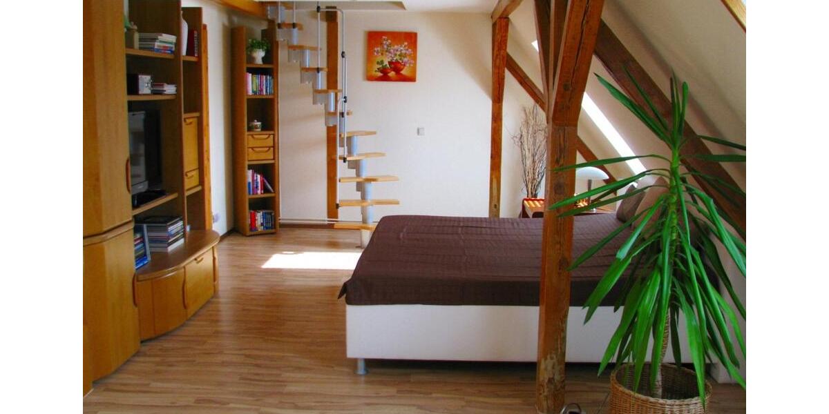 Möblierte - DG - Maisonette in Klipphausen 2.5 zimmer